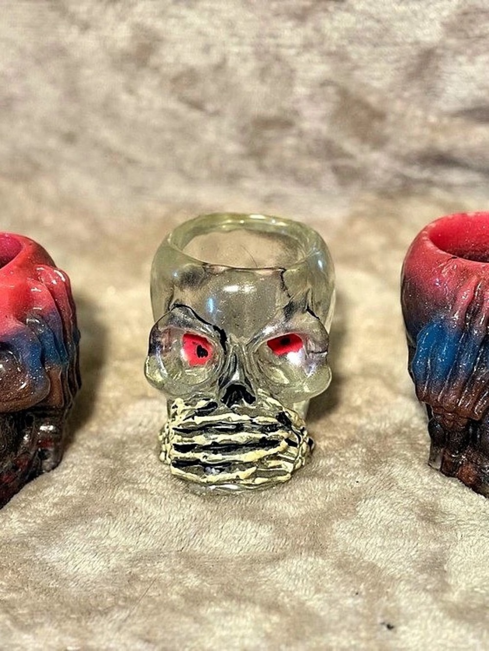 Hand made skiully hear no evil see no evil speak no evil Vessels Set of 3 in Red